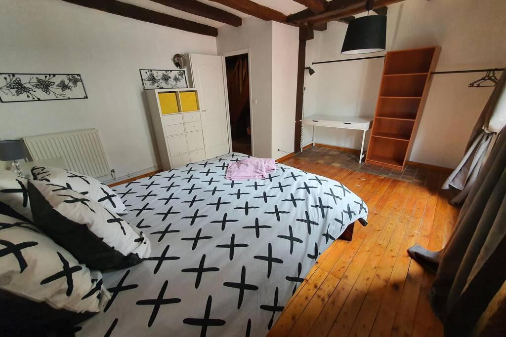 Maison Entiere De 115M2 En Hyper Hyper Centre Aux Coeur Des Halles De Tours De 2 A 7 Personnes Екстериор снимка